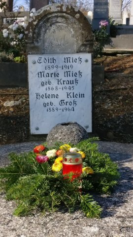 Krauss Maria 1868-1945 Grabstein